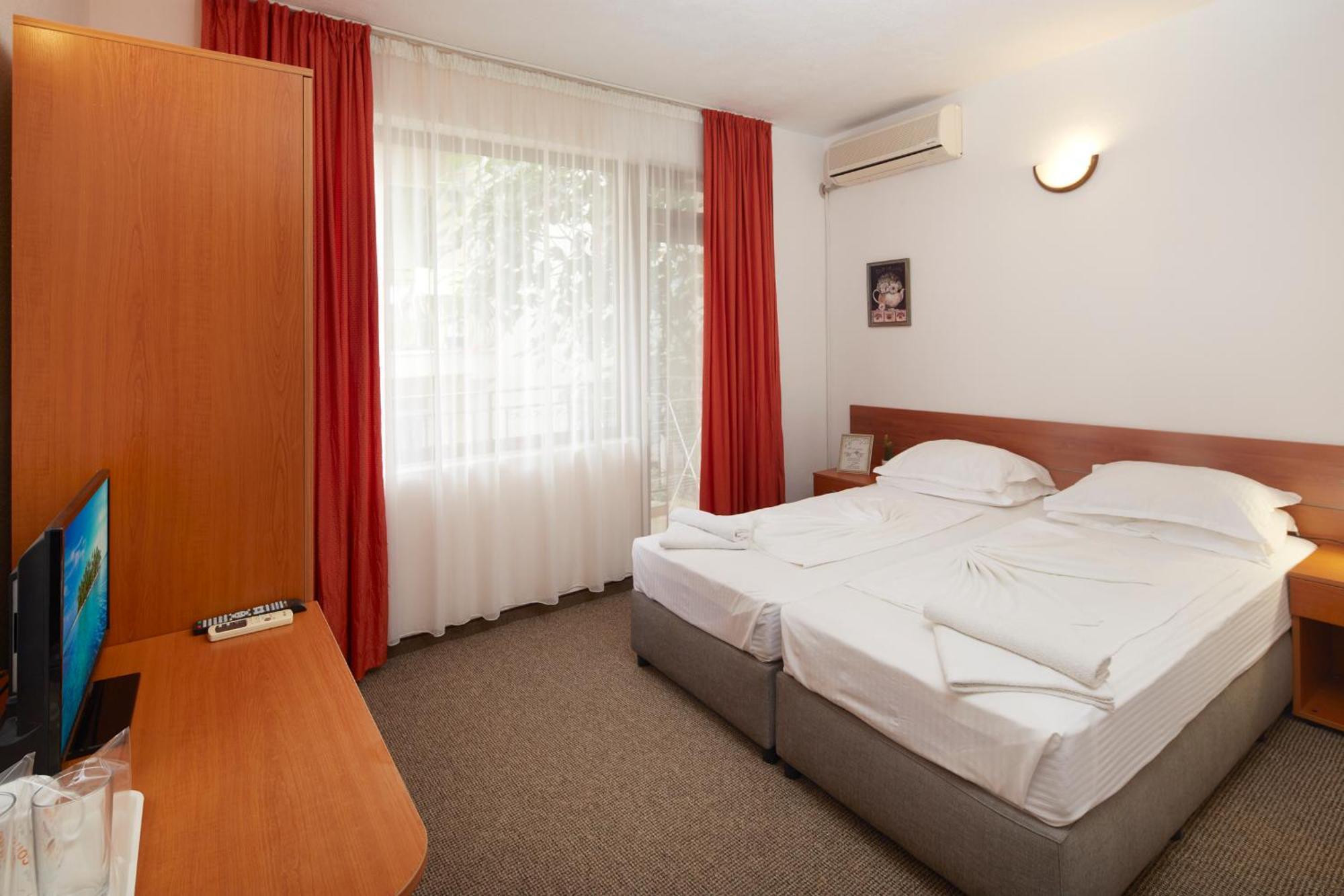 Nirvana Guest House 内塞伯尔 外观 照片